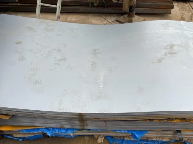 Лист стальной толщиной 0,5 мм - холоднокатаный прокат в Москве